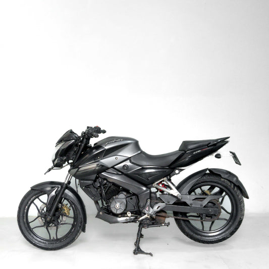 Black Bajaj NS 160 motorcycle from BikeDilwado with sleek design and sporty features, shown from a side angle.
