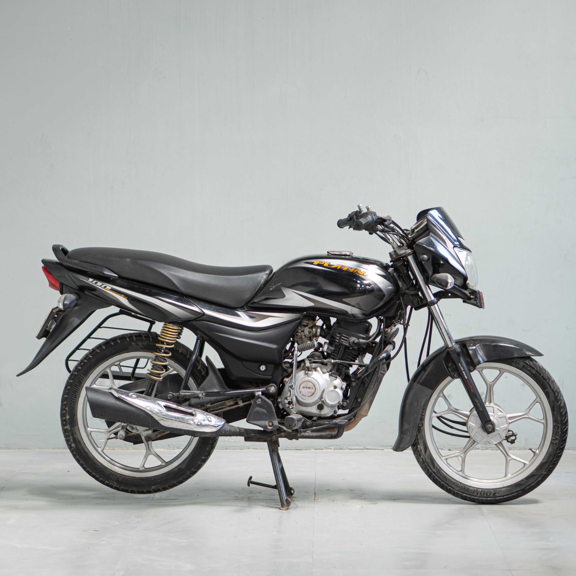 Hero Platina 100 right side profile used bike Gurgaon fuel efficient daily commute bike