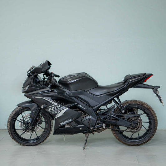 Yamaha R15 V3