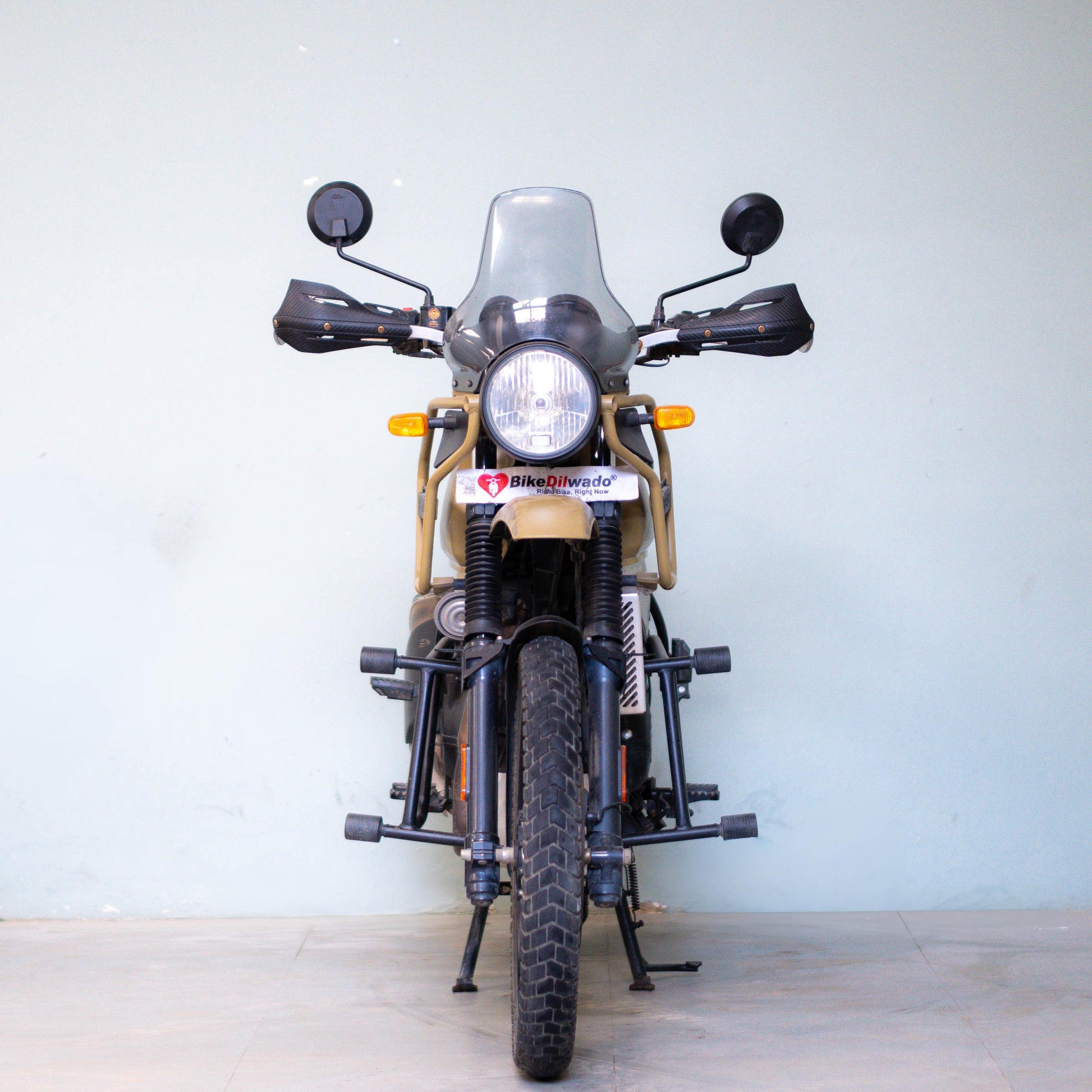 used himalayan  avaiable for sale in gurgaon  side front view