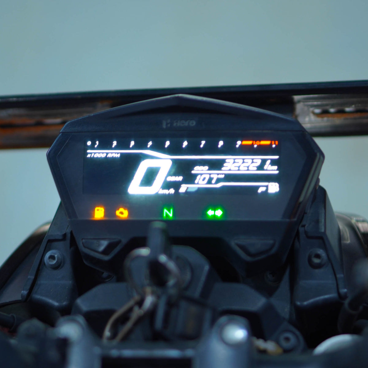 Hero Xtreme 125 R motorcycle from BikeDilwado, showcasing the sleek blue and black body with sporty design features.