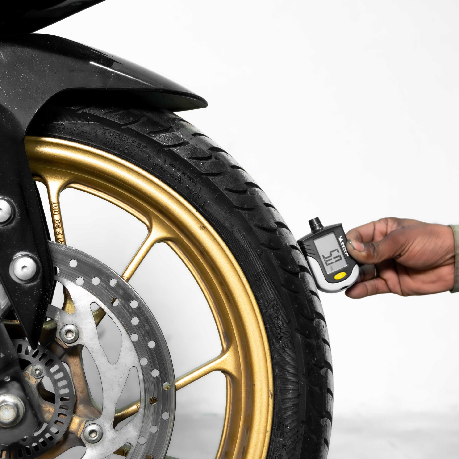 Yamaha R15 V4 tyre condition – inspected second hand bike